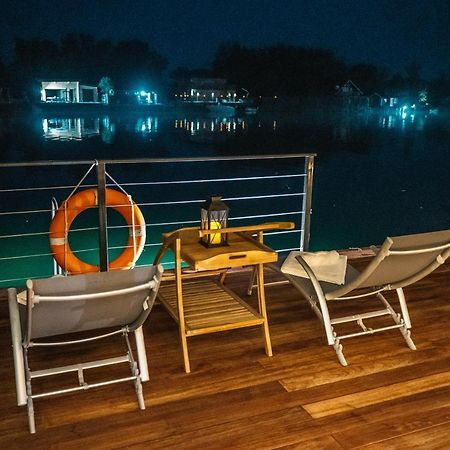 Congo Bungalow ウルツィニ エクステリア 写真