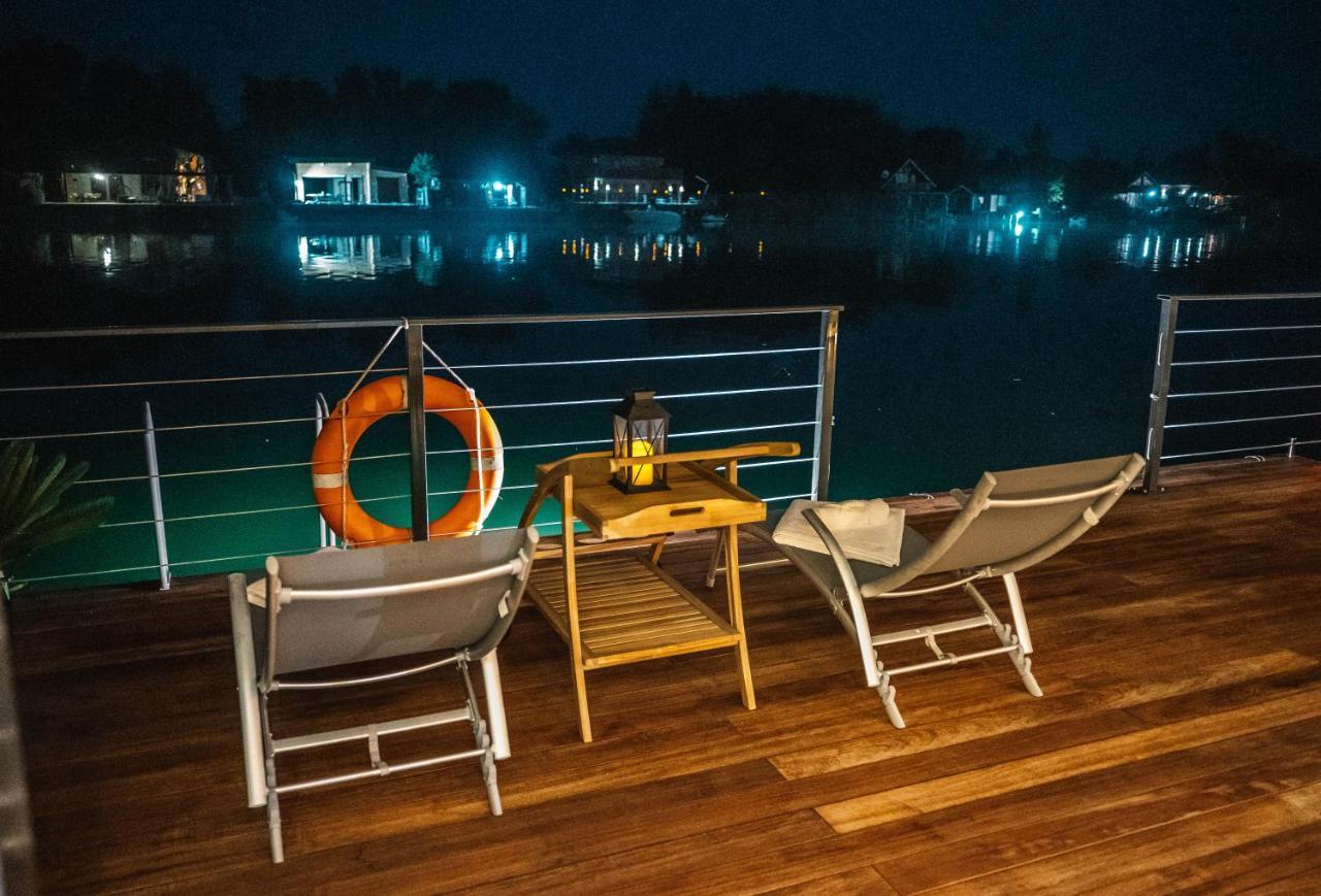 Congo Bungalow ウルツィニ エクステリア 写真
